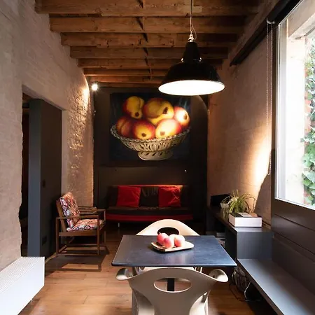 Apartment 17 *