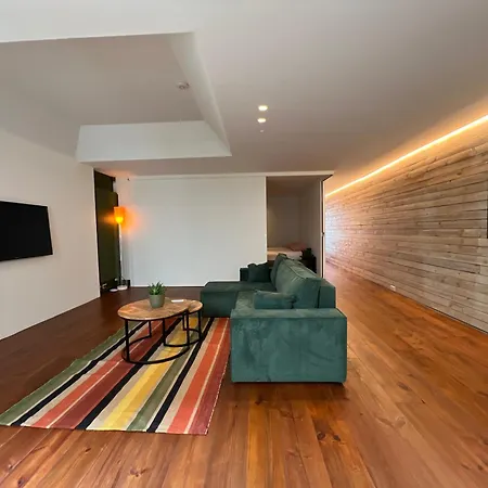 17 Apartamento *